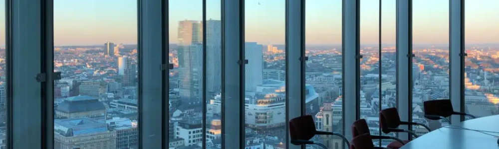 SpyShopEurope Büro Fenster